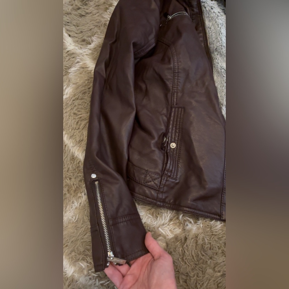 Red/mahogany Leather Jacket - Picture 8 of 16